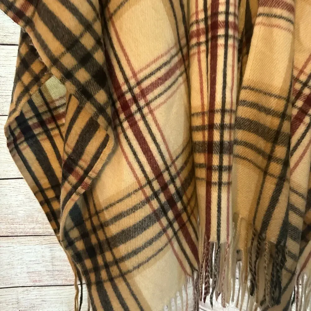 Woolrich Plaid Poncho Blanket Shawl open‎ front striped fringe trim one size